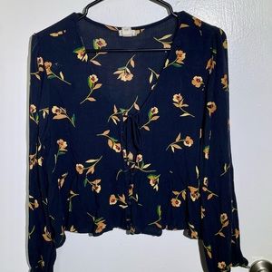 Cute billabong blouse navy blue with floral print